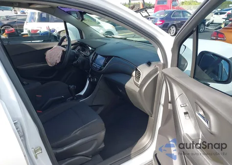 2020 Chevrolet Trax Fwd Ls z USA, uszkodzony, nr VIN 3GNCJKSBXLL157361